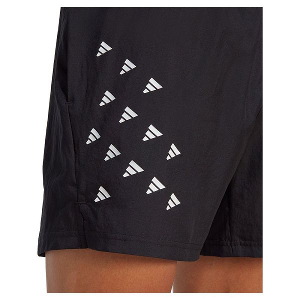 Black Men's Adidas Brand Love 5´´ Shorts Pants | 5208943-ZU