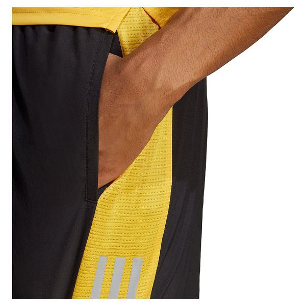 Black Men's Adidas Own The Run 9´´ Shorts Pants | 4196285-BA