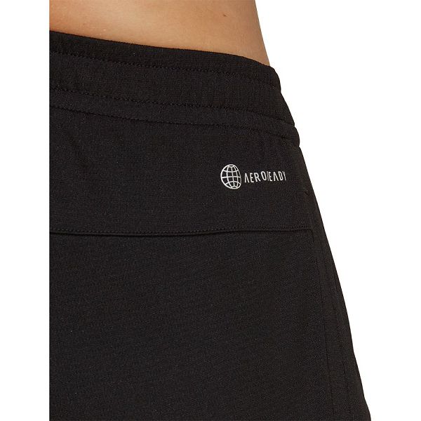 Black Men's Adidas Run Icons 3 Bar 5´´ Shorts Pants | 7329510-OR