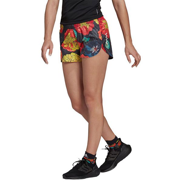 Black Women\'s Adidas Run Fast Flower 3´´ Shorts Pants | 8173594-GD