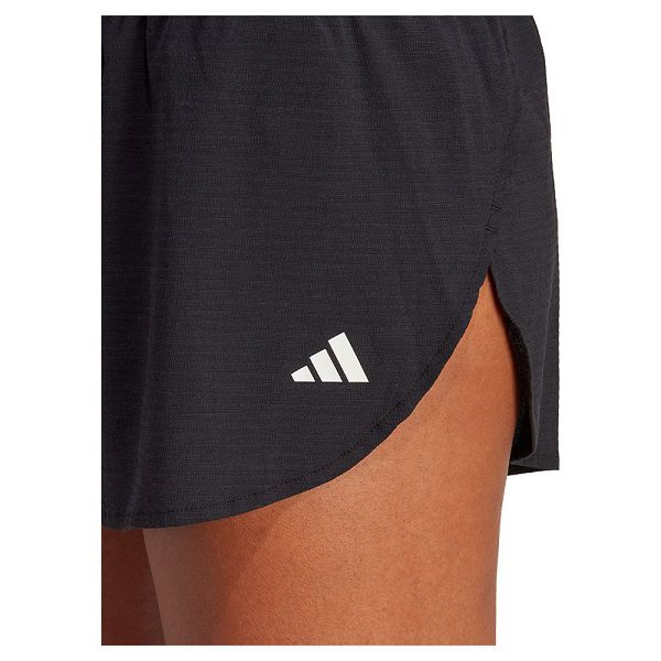 Black Women's Adidas Run Icons Woven 4´´ Shorts Pants | 8156403-UM