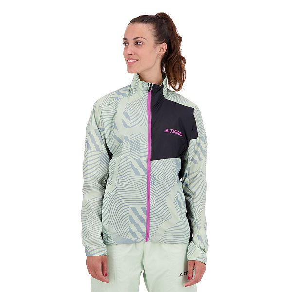 Green Women\'s Adidas Terrex Printed Jackets | 9657408-MS