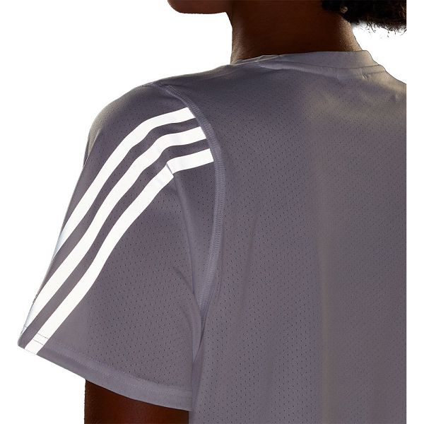 White Women's Adidas Run Icons 3S Lo Ca Short Sleeve T Shirts | 4063782-ZR